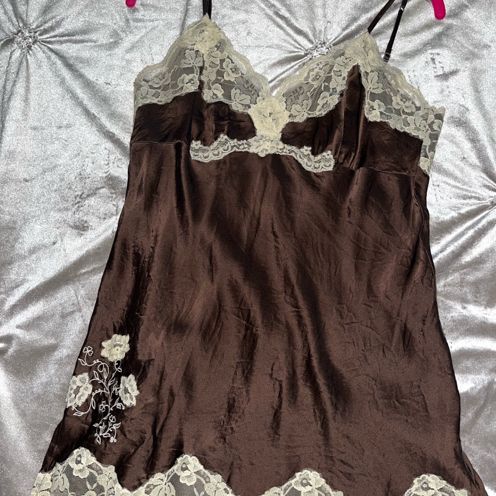 Beautiful Blue & Brown Silk & Lace Trim Cami’s 💙🤎